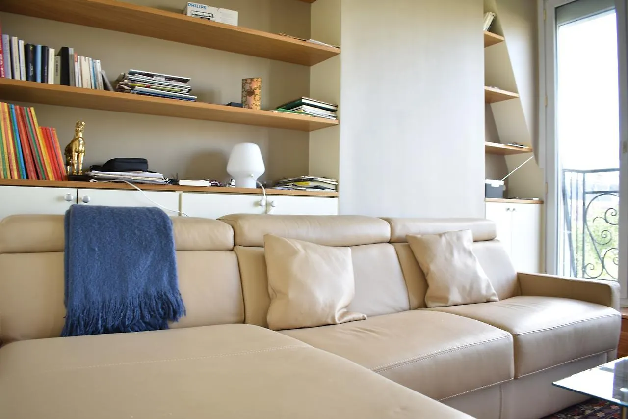 Apartment Fully Renovated Bright With High View Paris